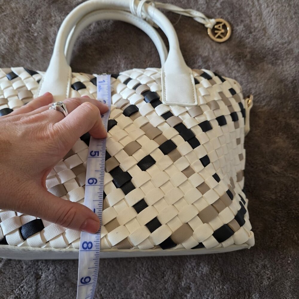 Satchel Tote Cream Black Neutral Top Handle Bag - Picture 14 of 16